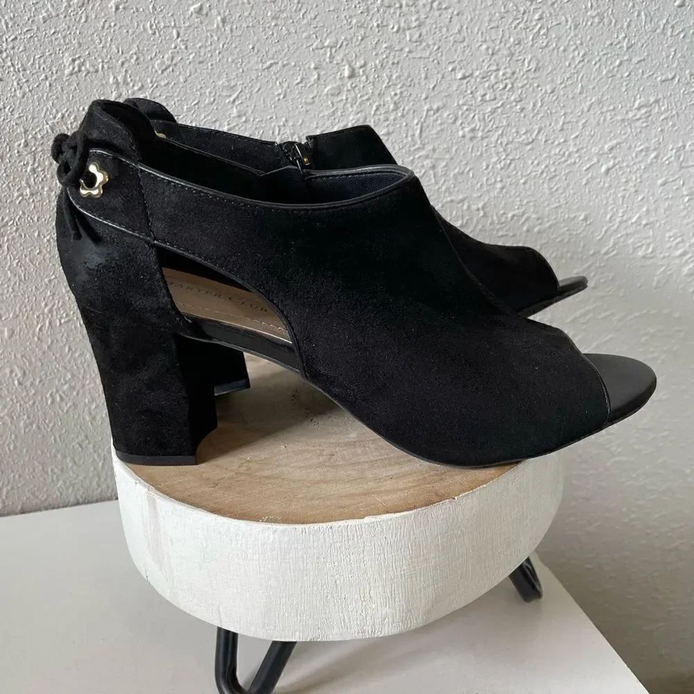 Charter Club Black Suede Chunky Heels Size 9.5 EUC